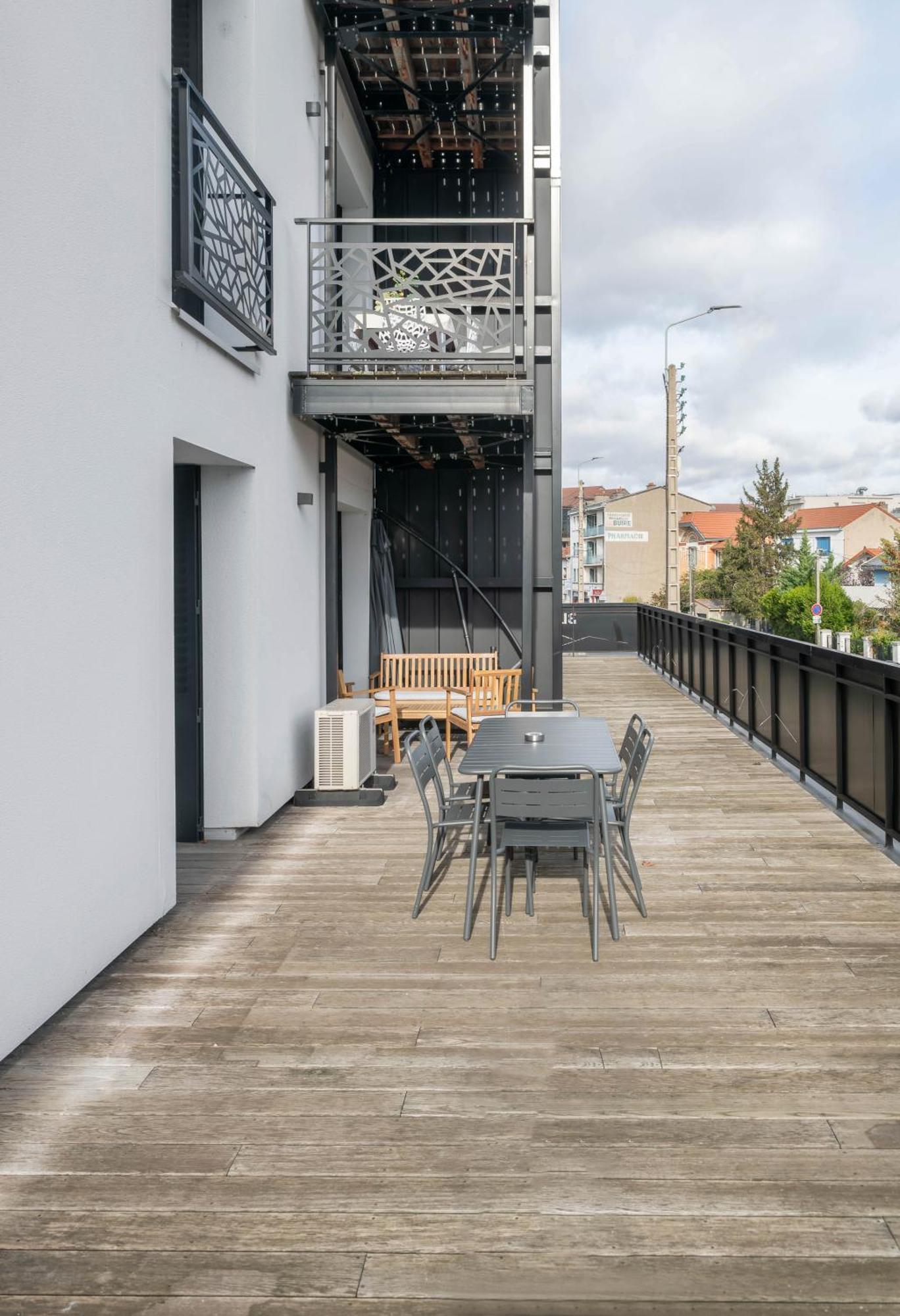 Residence Leon Blum - Appartements Design - Parking Клермон-Феран Екстериор снимка