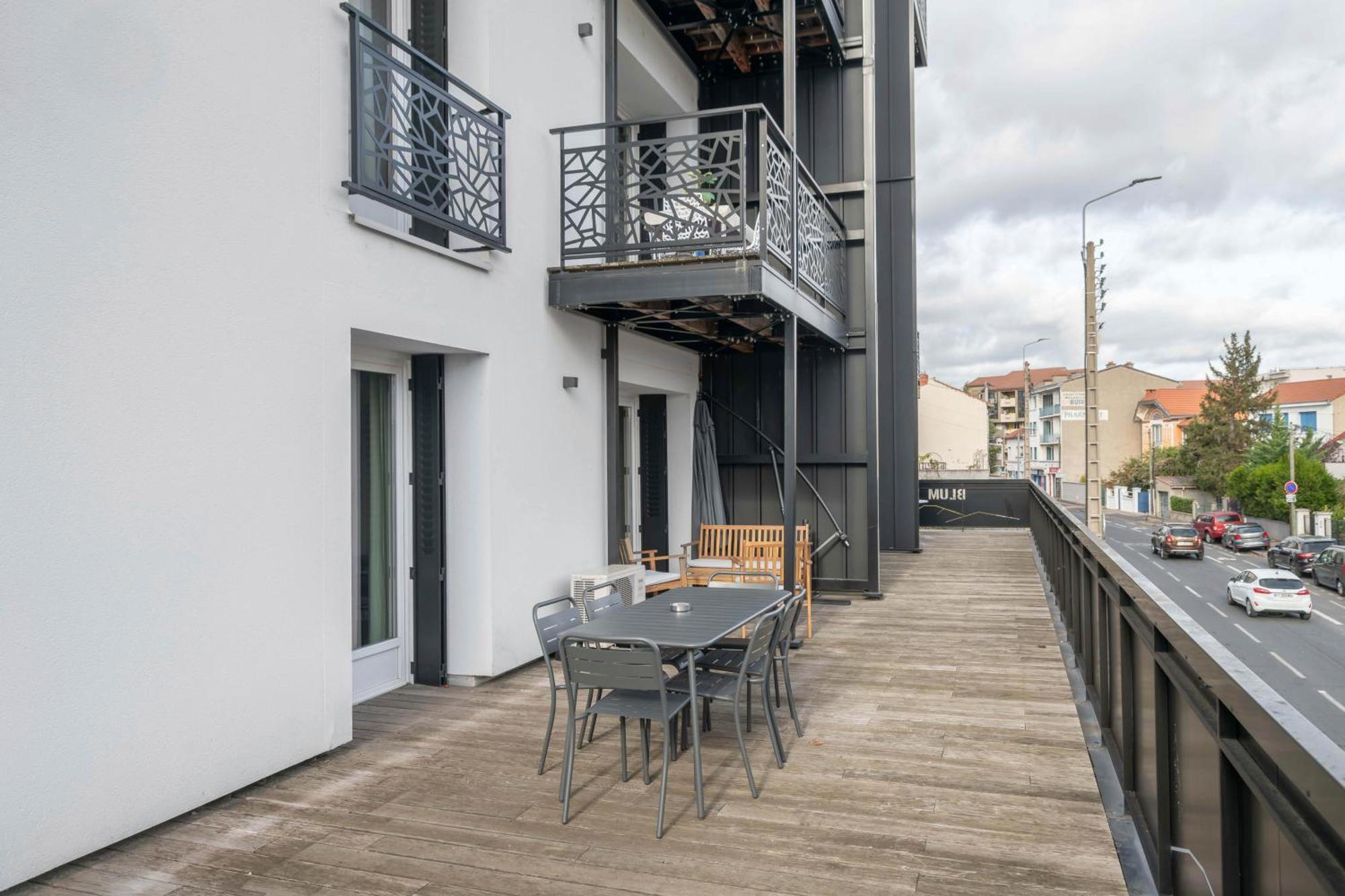 Residence Leon Blum - Appartements Design - Parking Клермон-Феран Екстериор снимка